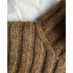 Hazel Neck - strikkeopskrift fra PetiteKnit