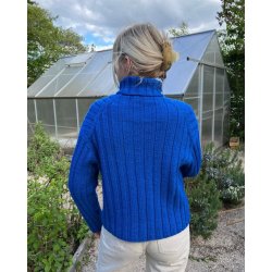 Hazel Sweater - i kort version - PetiteKnit strikkekit