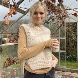 Holiday Slipover - strikkeopskrift fra PetiteKnit