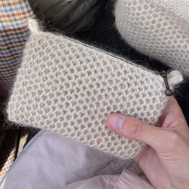 Honey Purse - strikkeopskrift fra PetiteKnit