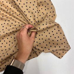 Kokka bomuld/viskose Little Dot camel (BC-91110-111D) - pr. 0,25 meter