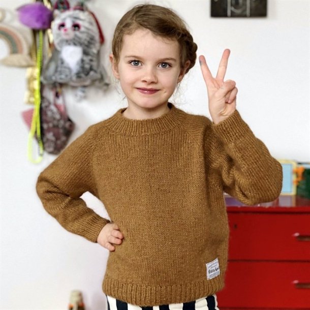 Ingen Dikkedarer Sweater Junior - strikkeopskrift fra PetiteKnit