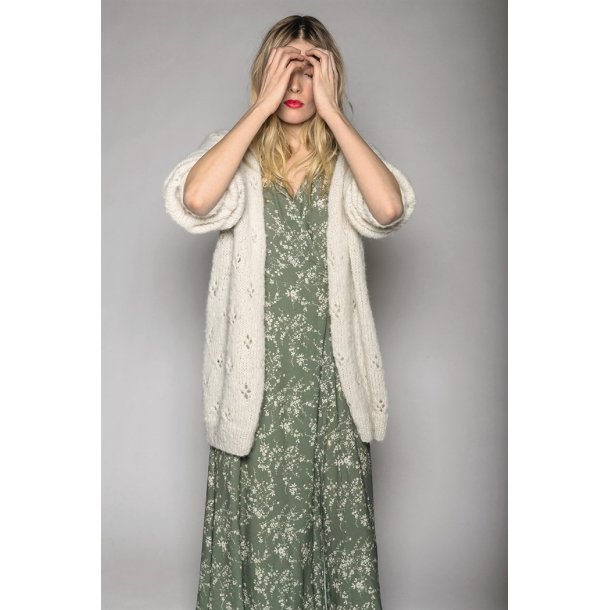 Klver-cardigan / Klver-jakke - strikkekit fra Sandnes