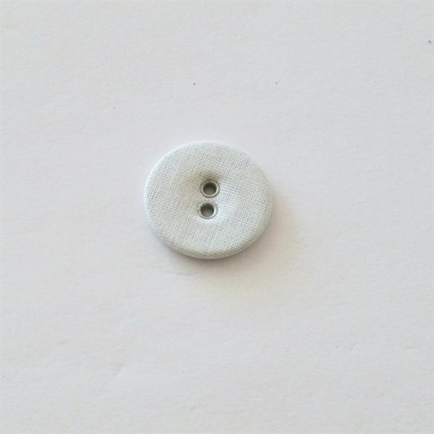 Hvid lrredsknap med to metalforstrkede huller, 19 mm