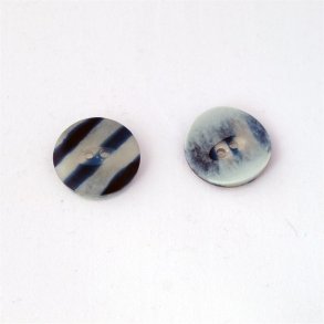 M�rkebl�/lysebl� marmoret og vendbar plastknap p� 23 mm