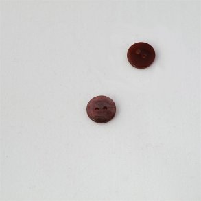 R�dlilla skjorteknap i plast p� 8 mm