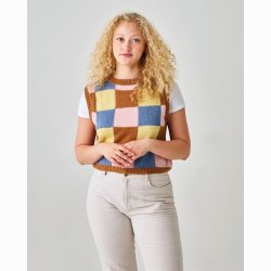 Strikkeopskrifter til Leonora garn fra Permin