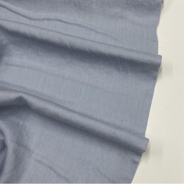 Let hr i sart, lys bl - pr. 0,25 meter