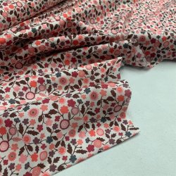 Liberty bomuld i hvid med grafisk blomsterprint, 7294 C - pr. 0,25 meter