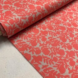 Liberty bomuld med blomster i lys sand og fersken - pr. 0,25 meter