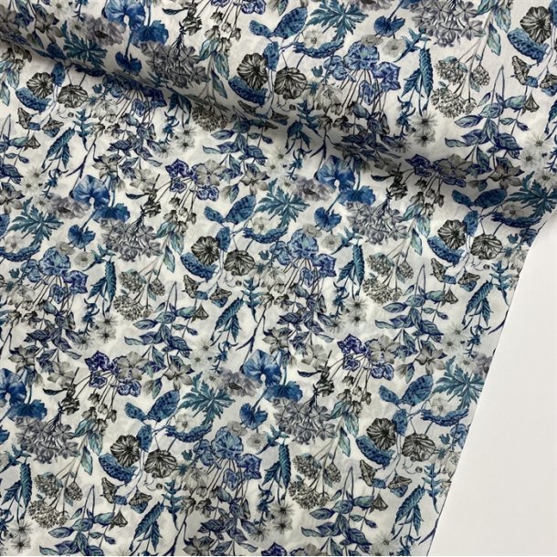 Liberty bomuld med tegnede blomster og bl blade - pr. 0,25 meter 