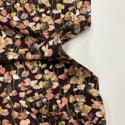 Liberty bomuldspoplin i bordeaux med grafiske blomster - pr. 0,25 meter 