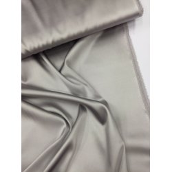 Silke med str�k i lys gr� - pr. 0,25 meter