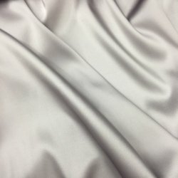 Silke med str�k i lys gr� - pr. 0,25 meter