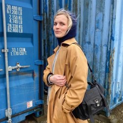 November Balaclava - strikkeopskrift fra PetiteKnit