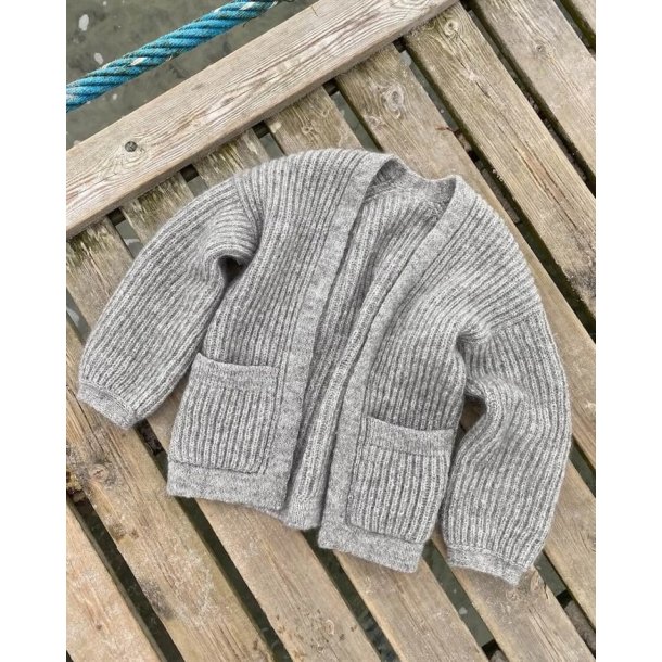 November Jacket - strikkeopskrift fra PetiteKnit