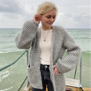 November Jacket - strikkeopskrift fra PetiteKnit