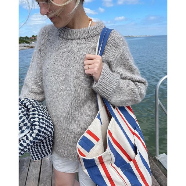 Novice Sweater - Chunky Edition - strikkeopskrift fra PetiteKnit