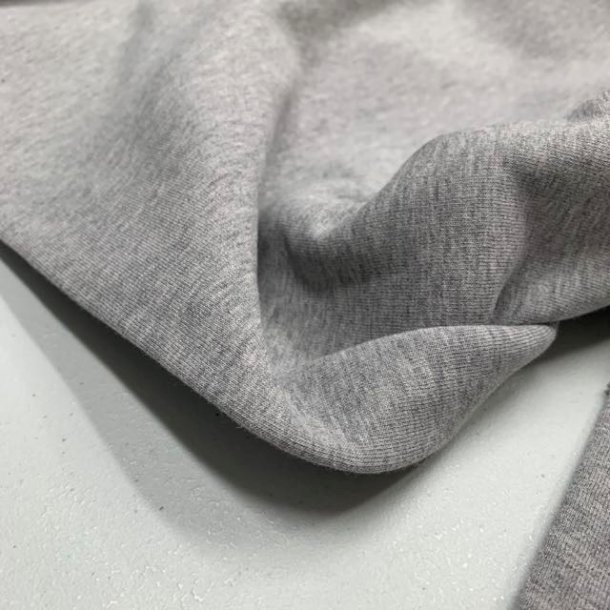 ko-tex isoli med bld bagside i lysegr fv. 1183 - pr. 0,25 meter