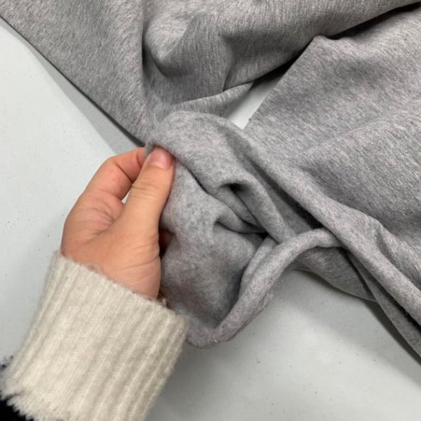 ko-tex isoli med bld bagside i lysegr fv. 1183 - pr. 0,25 meter