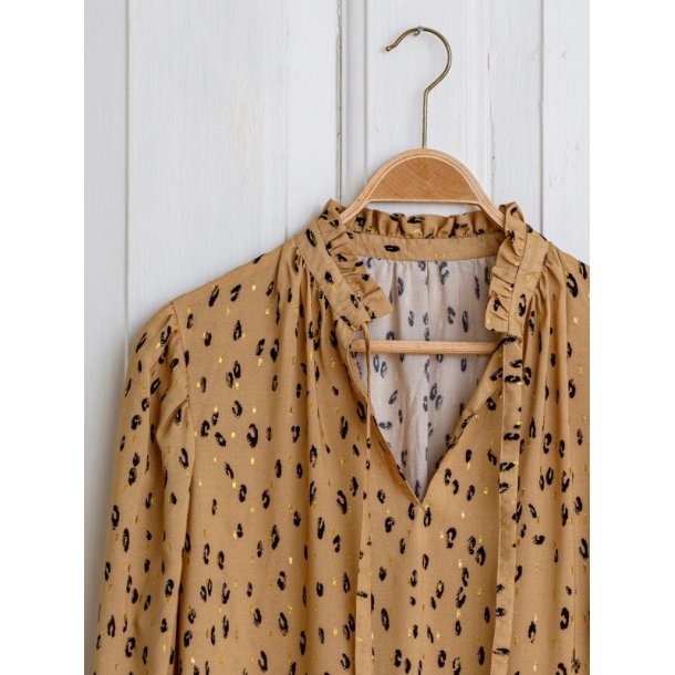 Onion 2090 - Skjortekjoler med fl�sekrave. Snitm�nster