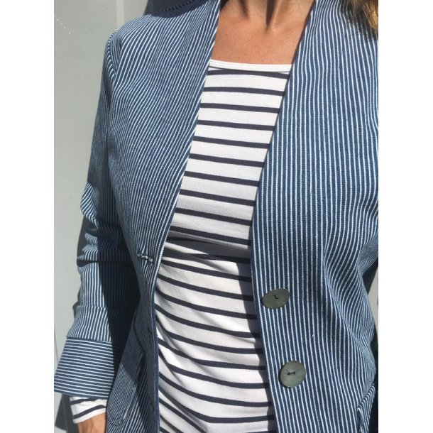 Onion 9017 - Jakke med st�krave. Snitm�nster