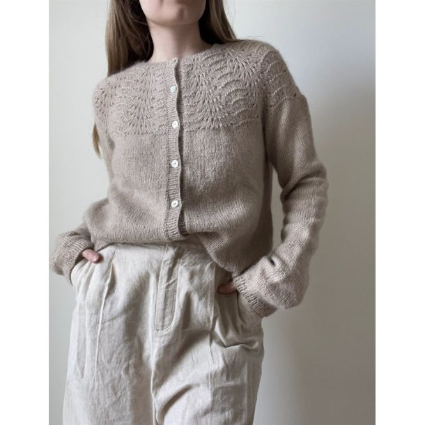 Peacock Cardigan - strikkekit med opskrift fra le knit / Lene Holme Samse