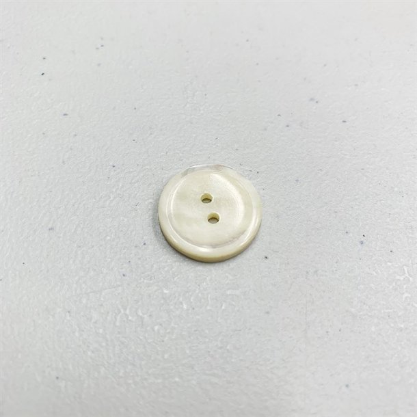 Perlemorsknap med 2 huller, 18 mm