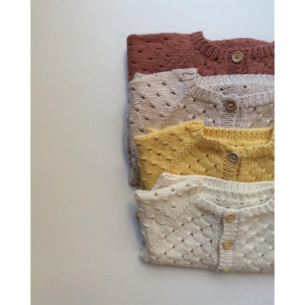 Annas Sommercardigan - strikkeopskrift fra PetiteKnit