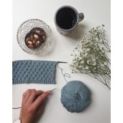 Karens Kyse - strikkeopskrift fra PetiteKnit