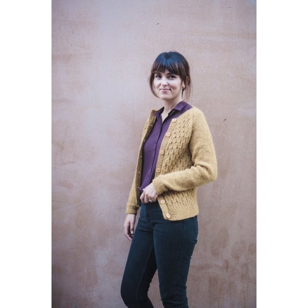 Klassisk Smock Cardigan - PetiteKnit strikkekit