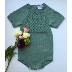 Millas Sommerdragt - strikkeopskrift fra PetiteKnit