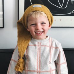 Nissehue - strikkeopskrift fra PetiteKnit