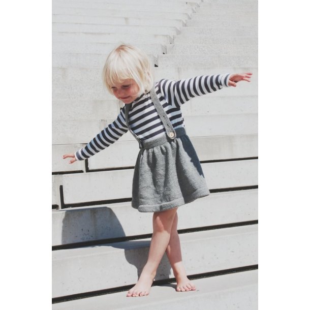 Noras Nederdel - PetiteKnit strikkekit