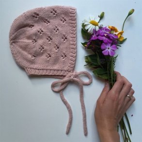 Rigmors Kyse - strikkeopskrift fra PetiteKnit