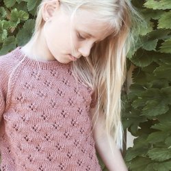 Rigmors Sommerbluse Junior - PetiteKnit strikkekit