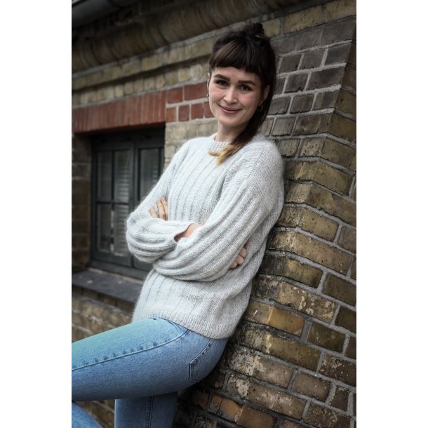 Striber P Langs-Sweater - strikkeopskrift fra PetiteKnit