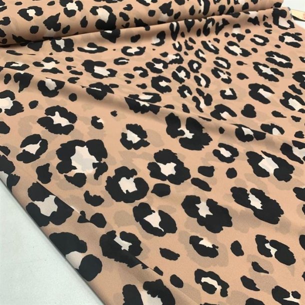 Polyester crepe med leopardpletter - pr. 0,25 meter