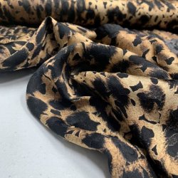 Polyesterstof med dyreprint og ausbrenner-effekt  - pr. 0,25 meter