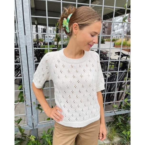 Rigmor Tee - strikkeopskrift fra PetiteKnit