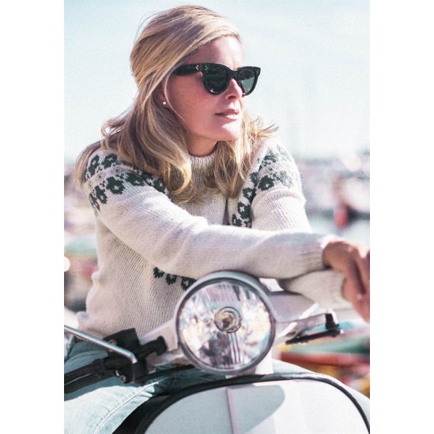 Vendela for Sandnes Garn - strikkehfte med genser og jakke