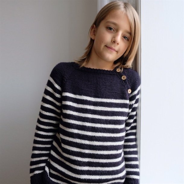 Seaside Sweater Junior - strikkeopskrift fra PetiteKnit