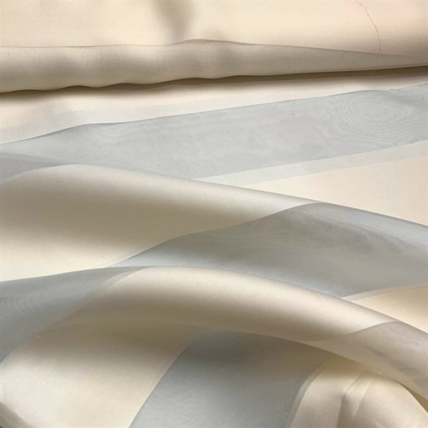 Silke i beige med gennemsigtig stribe - pr. 0,25 meter