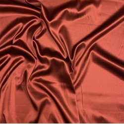 Silke med strk i varm rd - pr. 0,25 meter
