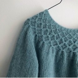 Smuk Smock Sweater - str. S