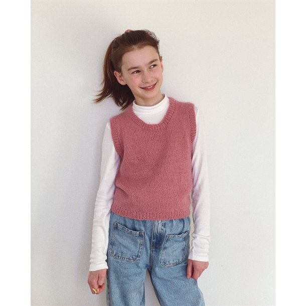 Stockholm Slipover Junior - strikkeopskrift fra PetiteKnit