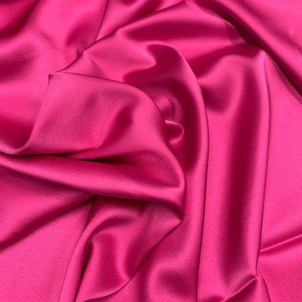 Silke med strk i pink fv. 5018 - pr. 0,25 meter