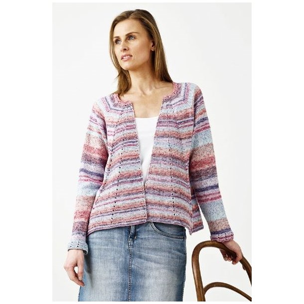 Strikkeopskrifter til Maja garn fra Permin