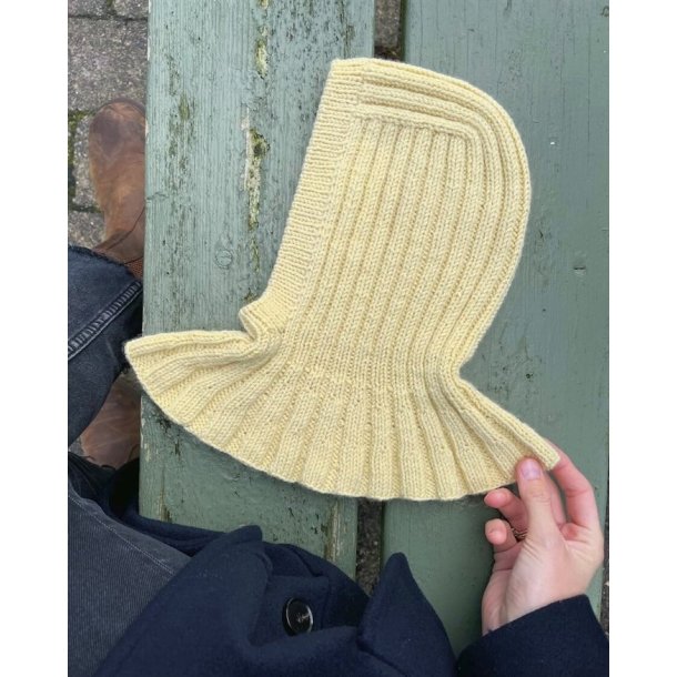Sunday Balaclava - strikkeopskrift fra PetiteKnit
