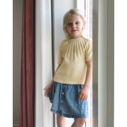 Sunday Tee Junior - strikkeopskrift fra PetiteKnit